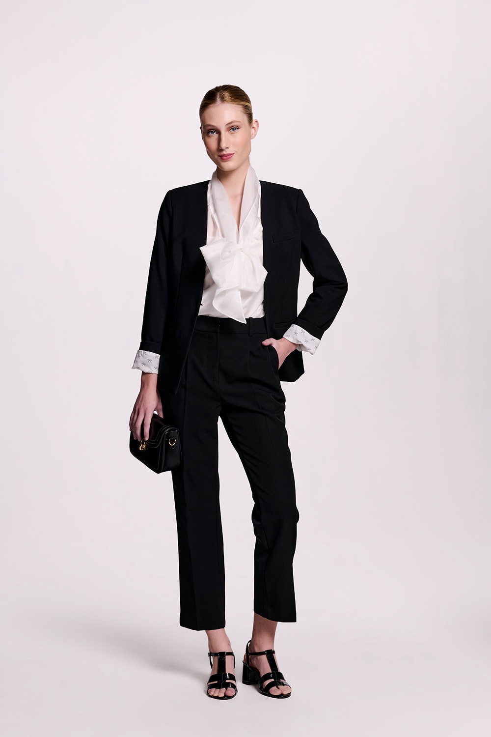 405267-6