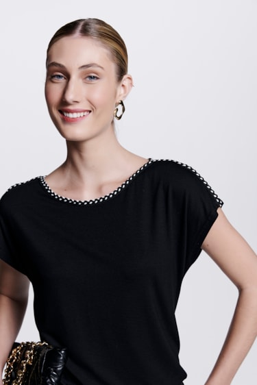 405382-3