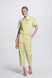 AMARELO