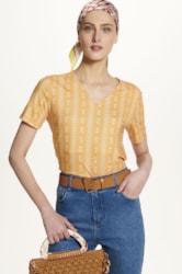 AMARELO