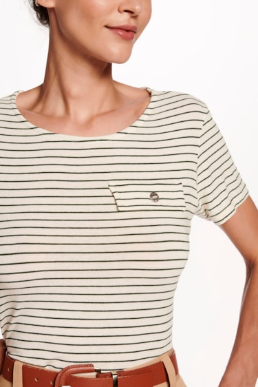 384674-3